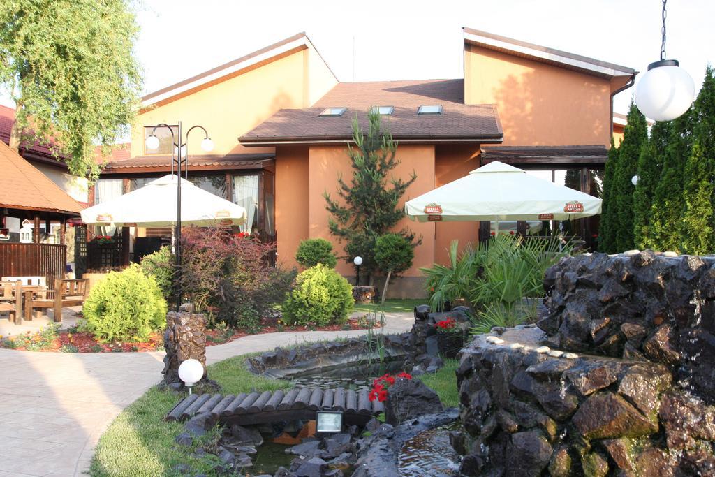 Rixo'S Guesthouse Cîrcea Exterior foto