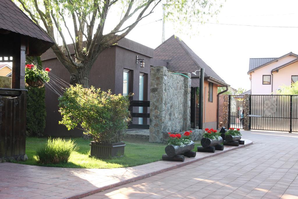 Rixo'S Guesthouse Cîrcea Exterior foto